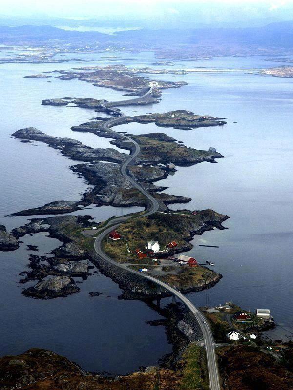 Norvegia. Atlantic Ocean Road